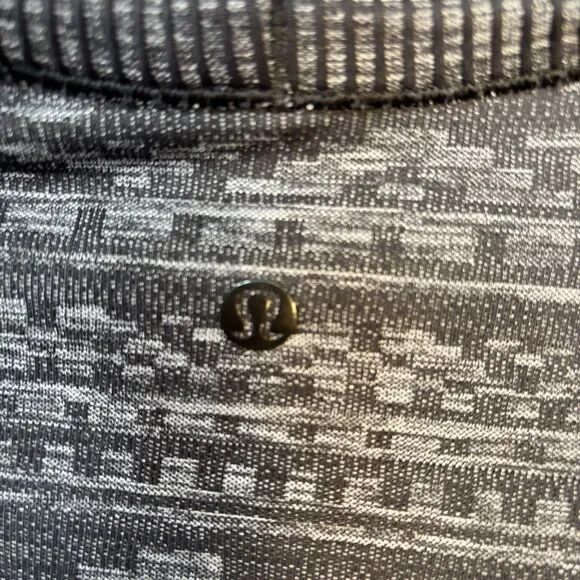 Lululemon Rest Less Pullover Top Heathered Black Colorway Thumb Holes - Picture 3 of 7